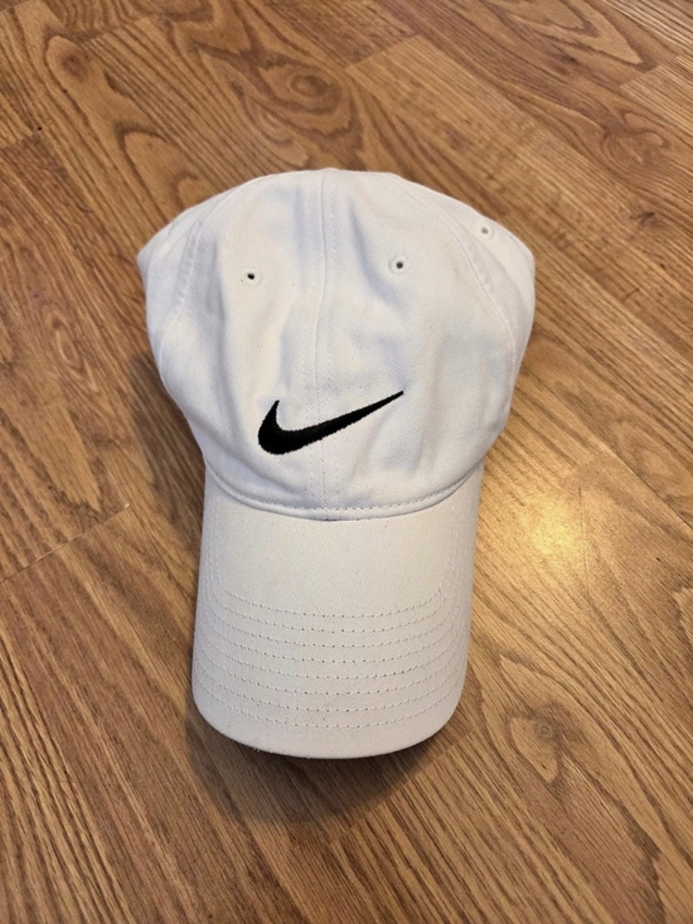 Nike Heritage86 Swoosh Adjustable Hat White & Black